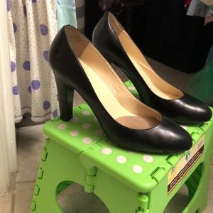 Ralph Lauren pumps 9.5